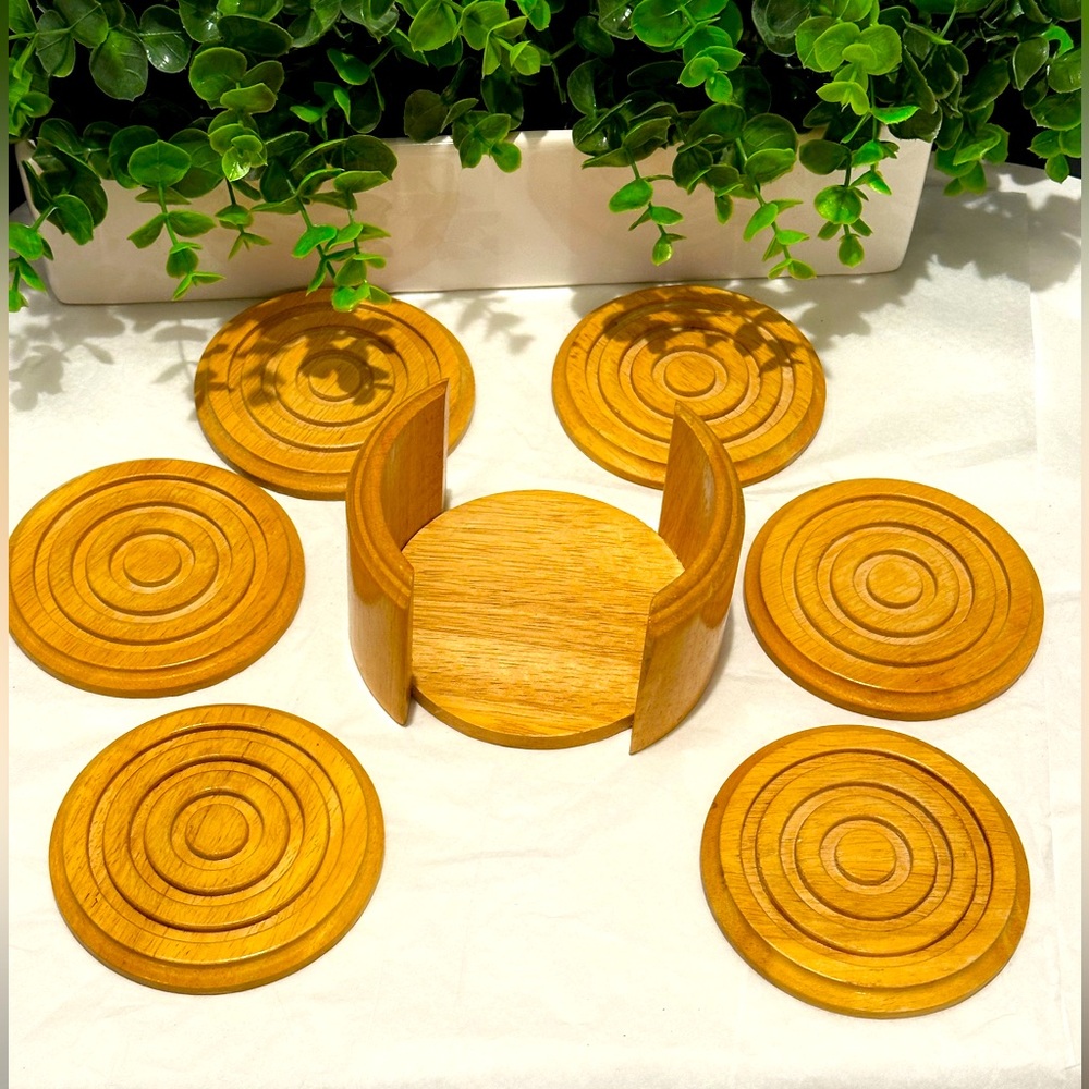 Vintage Wood Coaster Set 6 Pc Natural 4-inch with Round Holder